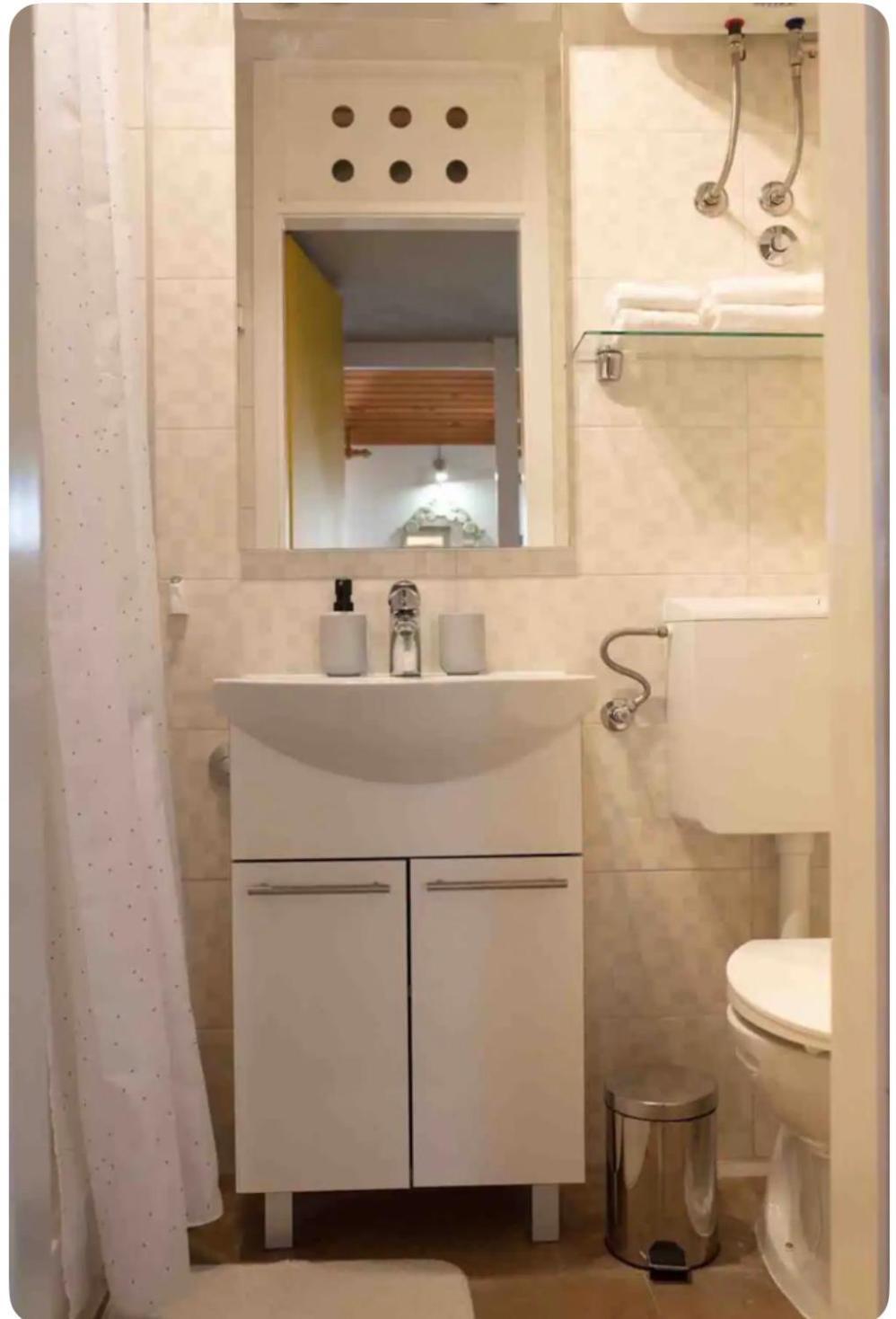 Romantic Stone- Studio Apartman Оміш Екстер'єр фото